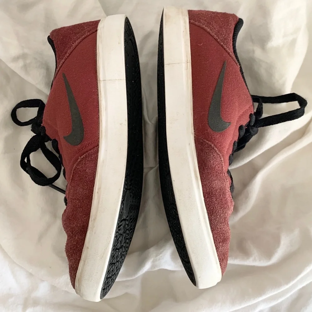 Nike Kids Burgundy and Black Sneakers